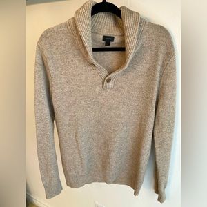 100% Wool J. Crew Sweater Tan (M)